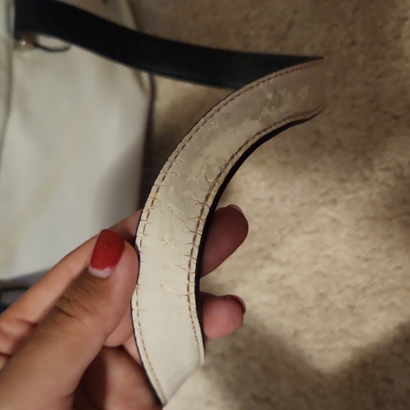 Purse - Picture 3 of 3